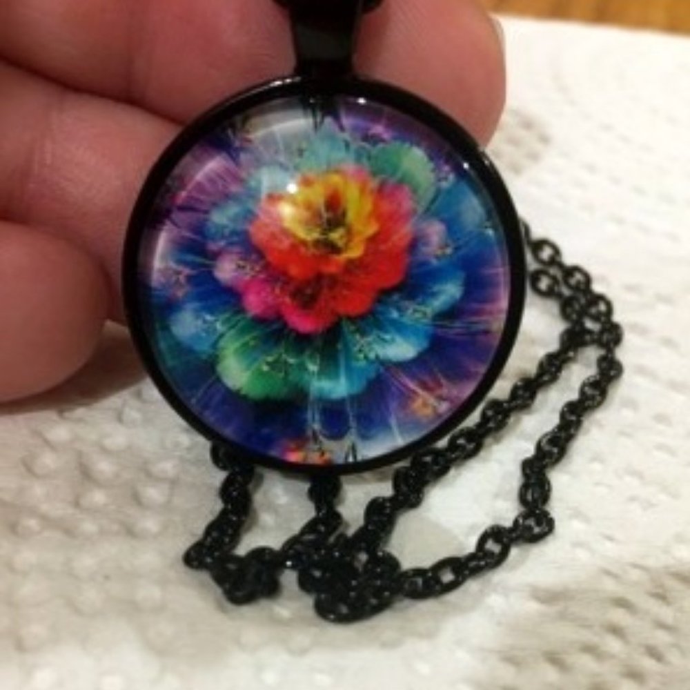 Vibrant mulitcolor rose necklace, NWOT